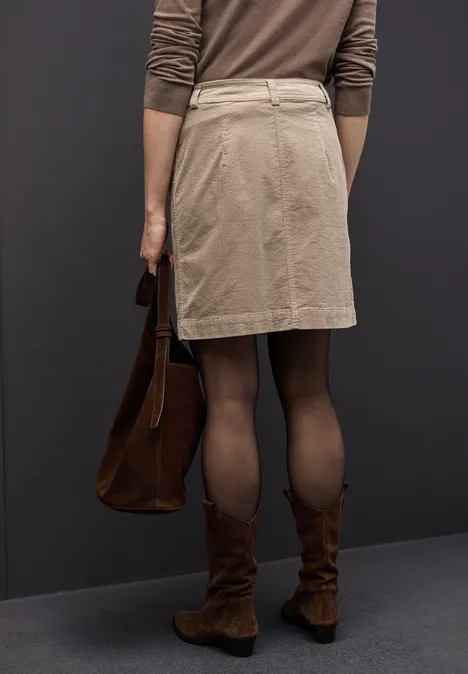 Cordrock mit Knopfleiste flowing beige