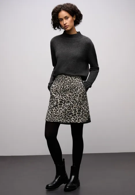 Rock in Wolloptik mit Nieten soft beige Rock in Wolloptik mit Nieten soft beige