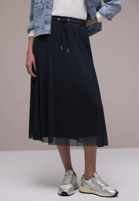 Midi-Rock aus Mesh in Plisséestruktur shadowed navy