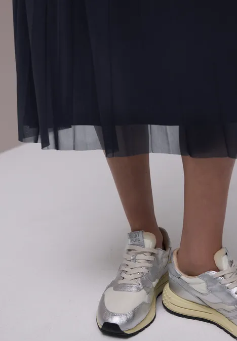 Jupe midi en mesh à structure plissée shadowed navy Jupe midi en mesh à structure plissée shadowed navy