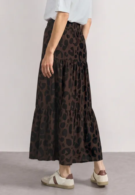 Maxi-Rock mit Volants und Print molten earth Dunkelbrauner, maxi-langer Rock mit schwarzem Leopardenmuster und stufenförmigem Schnitt.