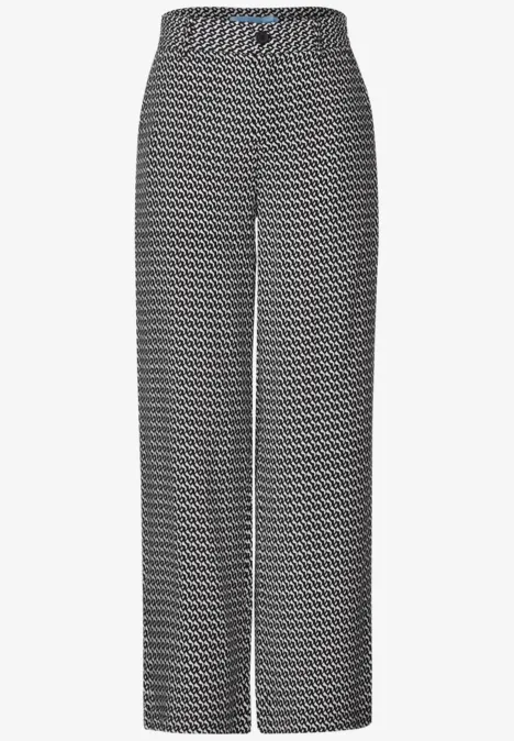 Loose Fit Hose Black