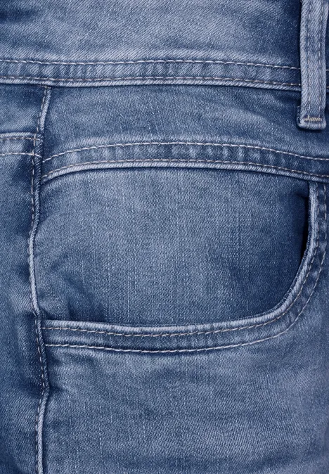 Casual Fit Jeans light blue random wash