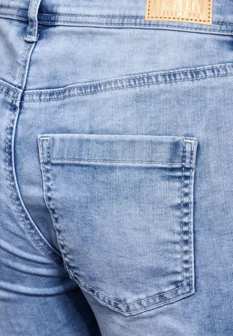 Casual Fit Jeans Shorts super light blue washed