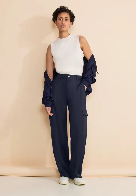 Casual Fit Satin Hose deep blue