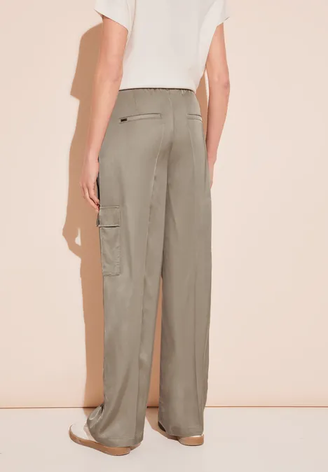Casual Fit Satin Hose safari beige