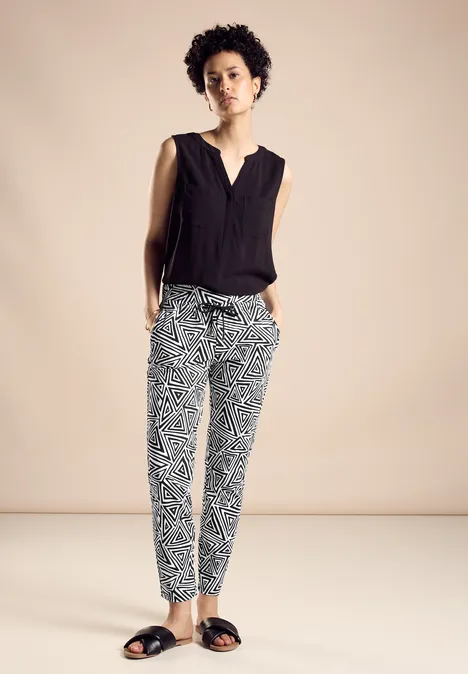 Reisbroek met print Black