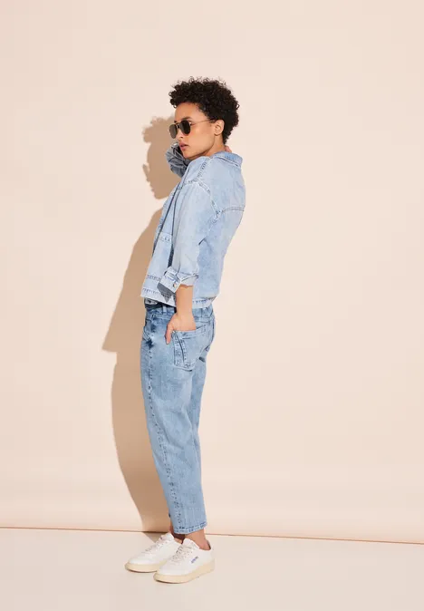 Jean coupe classique bleached blue