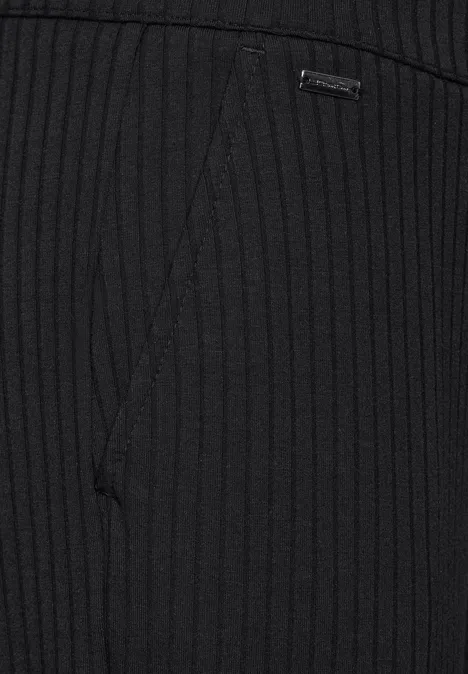 Hose im Casual Fit Black