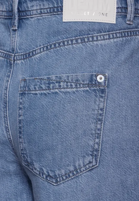 Straight Leg Jeans Light Blue Washed