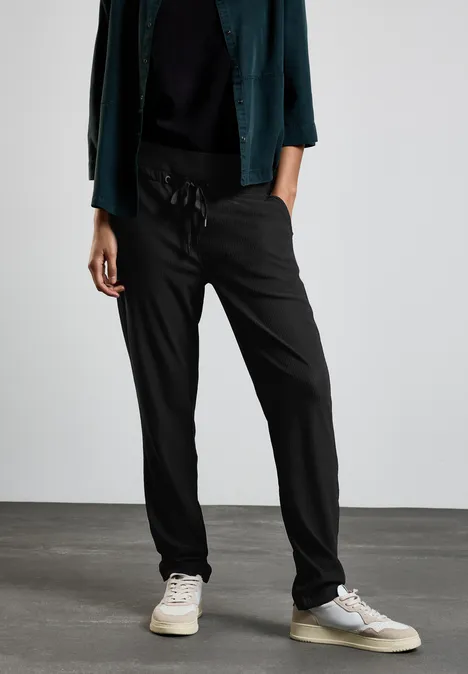 Hose im Loose Fit Black