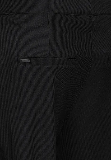 Hose im Loose Fit Black