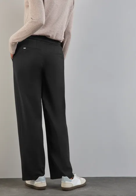 Straight Leg Hose Black