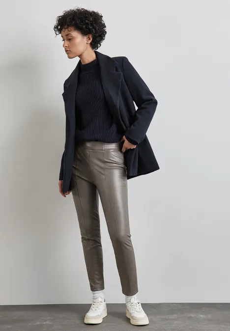 Beschichtete Hose cedar brown