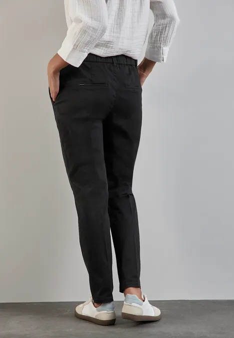 Weiche Chino Black