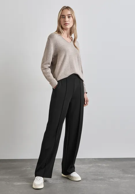 Hose im Casual Fit Black