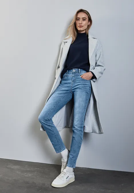 Jeans im Slim Fit Light Blue Wash