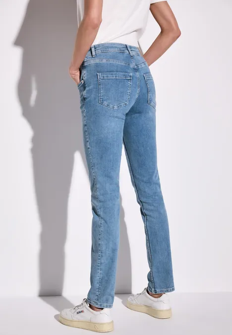 Jeans im Casual Fit Light blue washed