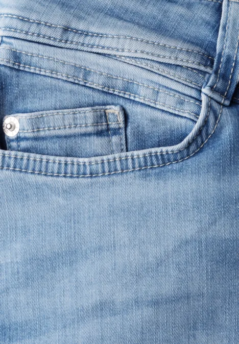Jeans im Loose Fit Light blue washed