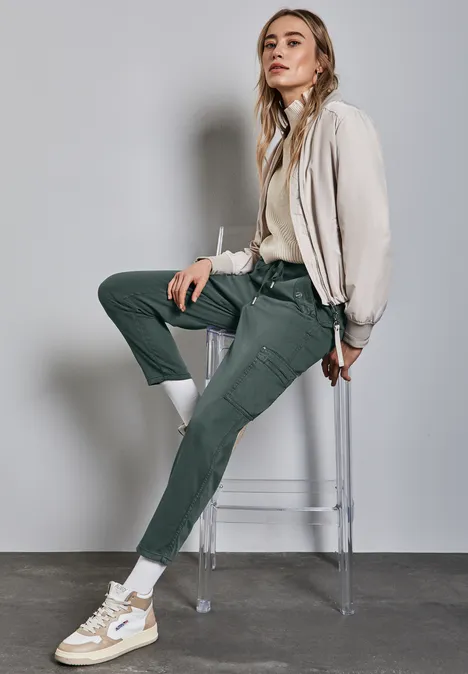 Cargo Hose marshy green