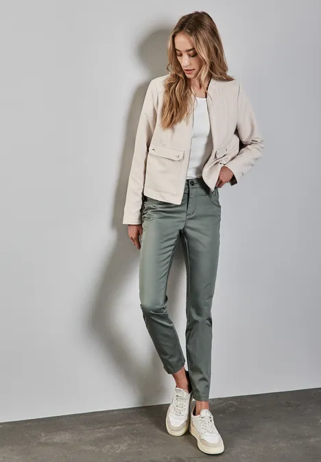 Hose im Casual Fit muse green