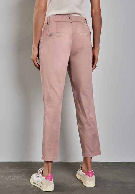 Zachte keperstof chino dusty petal rose