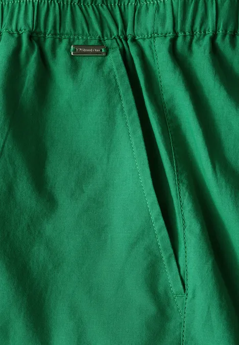Shorts mit Stickerei glowing green
