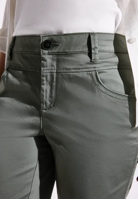 Satin Bermuda muse green