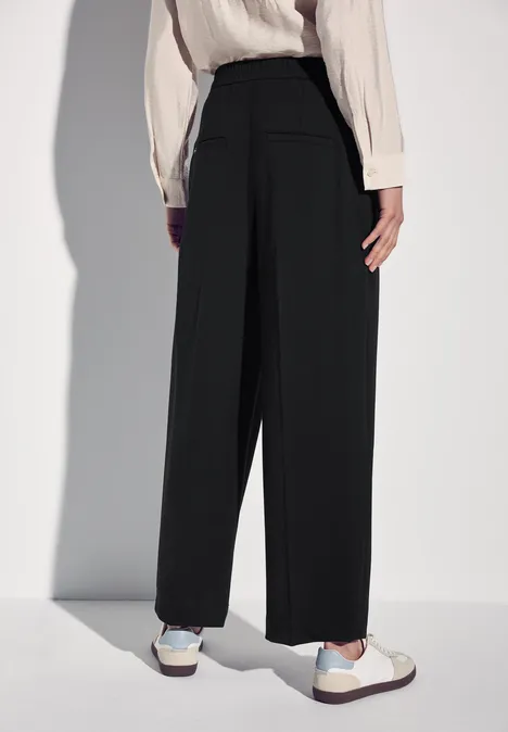 Straight Leg Hose Black