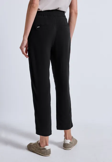 Loose Fit Hose Black