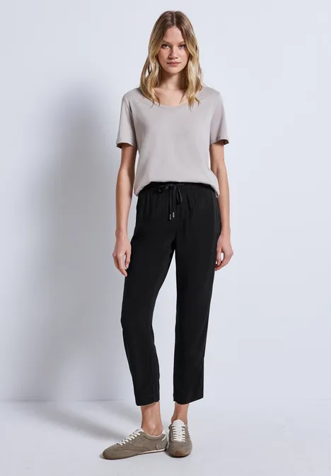 Loose Fit Hose Black