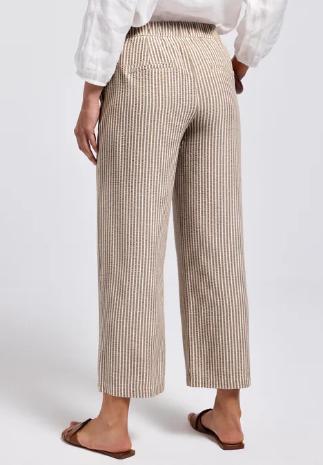 Gestreifte Seersucker Hose safari beige