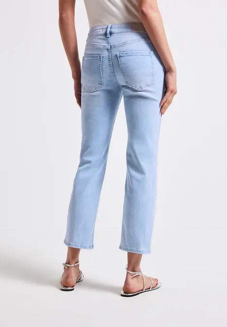 Straight Leg Jeans Ultra Bleach Wash