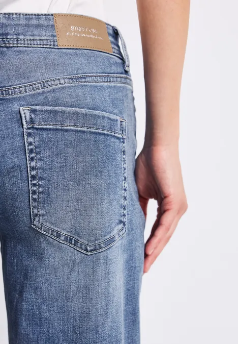 Straight Leg Jeans authentic mid blue washed