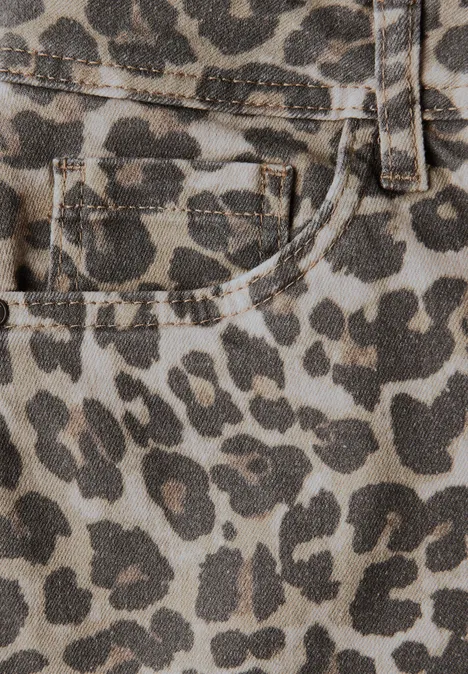 Straight Leg Leo-Look Jeans Leo Print Washed