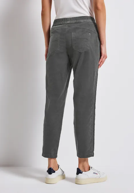 Loose Fit Cordhose concrete grey
