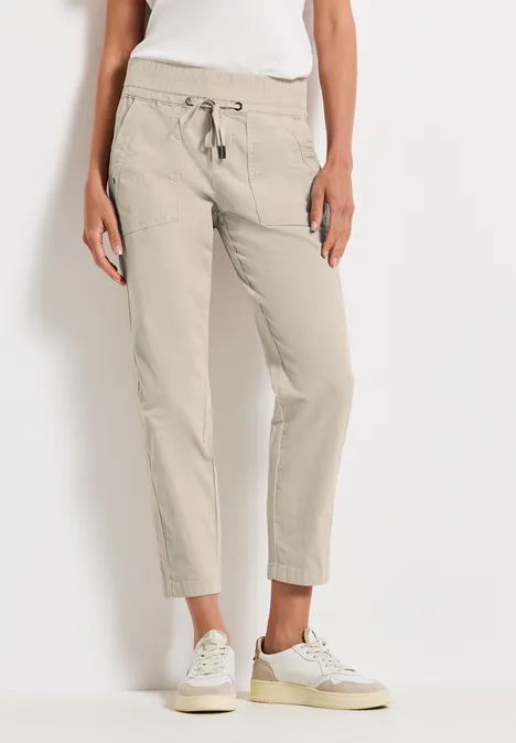 Loose Fit Cordhose malted beige