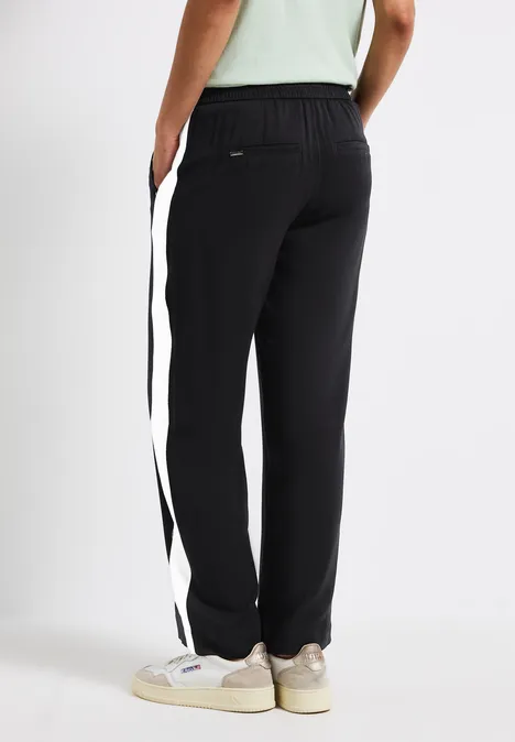 Straight Leg Hose Black