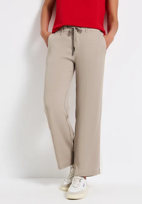 Straight Leg Hose tumbled beige