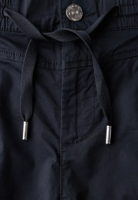 Bermuda mit String-Detail deep blue