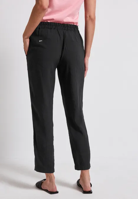 Loose Fit Hose mit Struktur Black