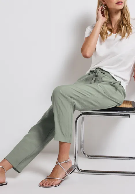 Loose Fit Hose mit Struktur dusty milky green