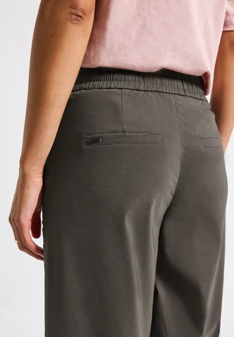 Casual Fit Hose mit Turn-Up nomad brown