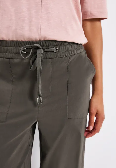Casual Fit Hose mit Turn-Up nomad brown