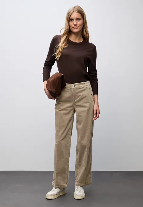 Straight Leg Cordhose flowing beige