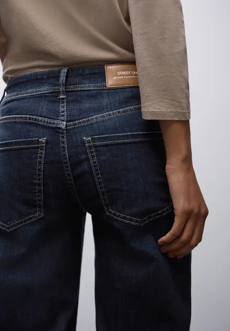 Straight Legs jeans deep indigo washed