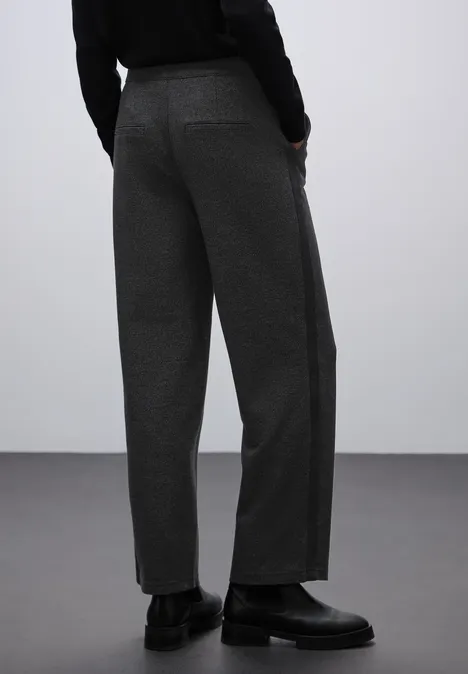 Straight Leg Hose mit Tape Black