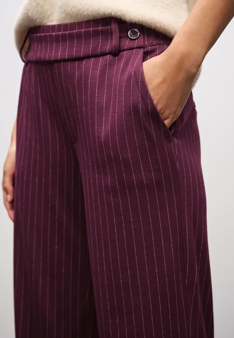 Straight Leg Hose noble red