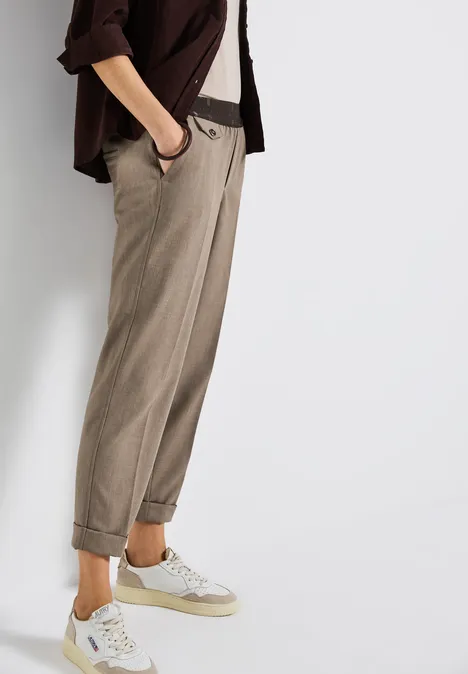 Chino met tailleband bark brown