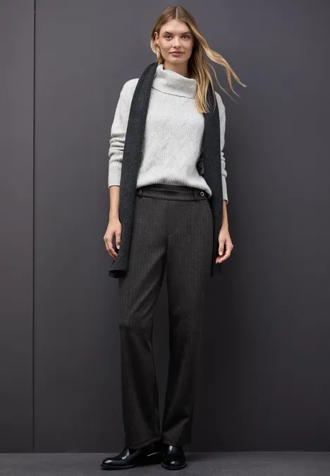 Straight Leg Hose Black